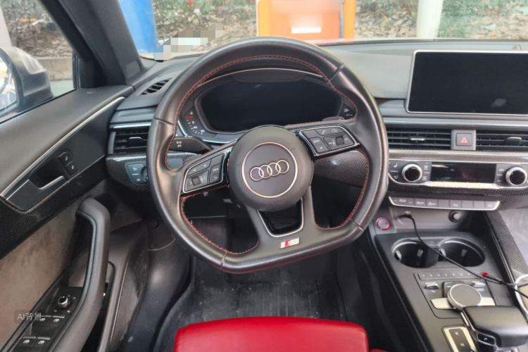 Audi S4 2019 imagem de carro #12