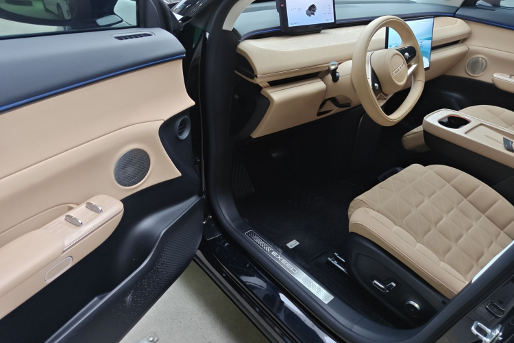 Exceed Stellar Era ET 2024 image de voiture #12