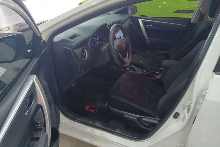 Toyota Corolla Hybird E+ 2019 car image #12