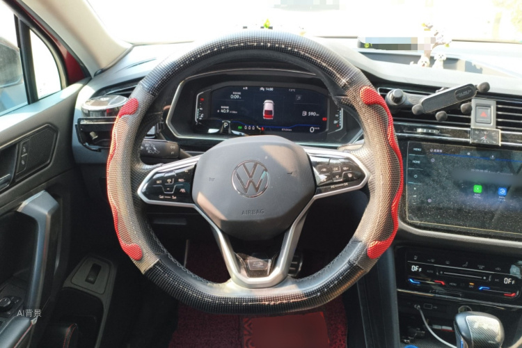 Volkswagen Tiguan X 2021 immagine di auto #12