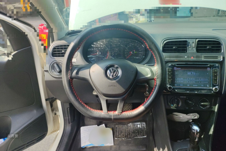 Polo 2016 immagine di auto #12
