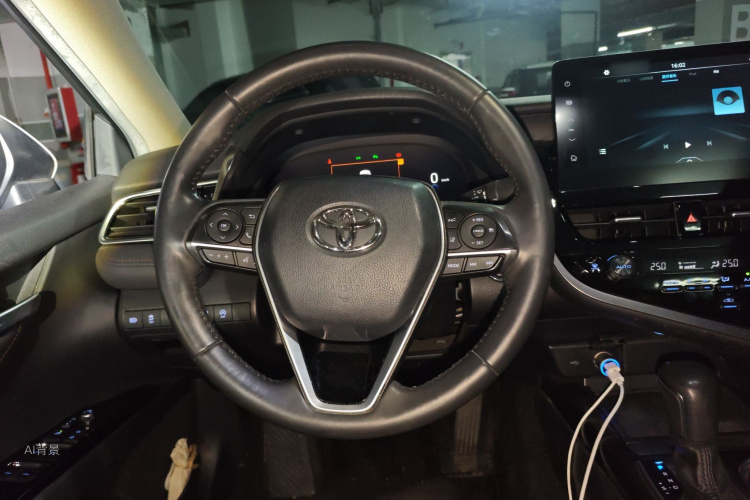 Toyota Camry 2021 car image #12