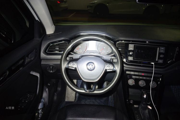 T-Roc 2019 car image #12