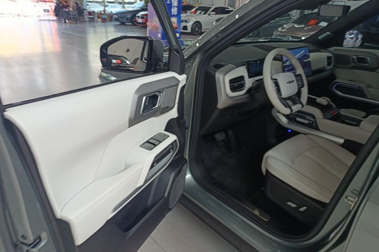 FangChengBao Tiger 3 2025 car image #12