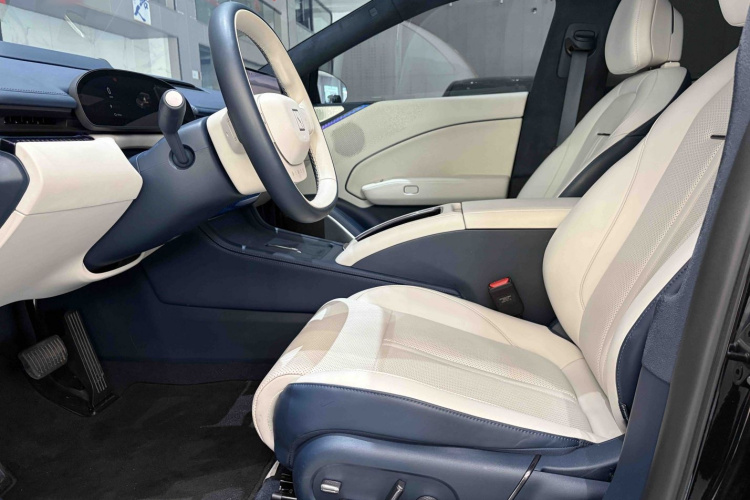 极氪 极氪007 2024 汽车图片 #12