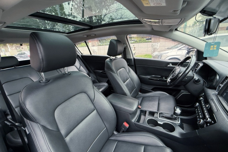 Kia KX5 2017 صورة سيارة #12