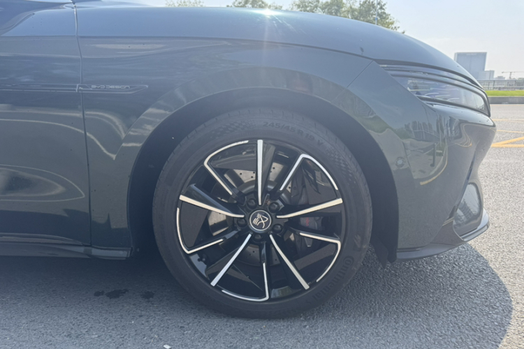BYD Han 2021 car image #12