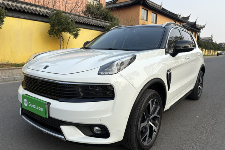 Lynk & Co 01 EM-P 2018 car image #12
