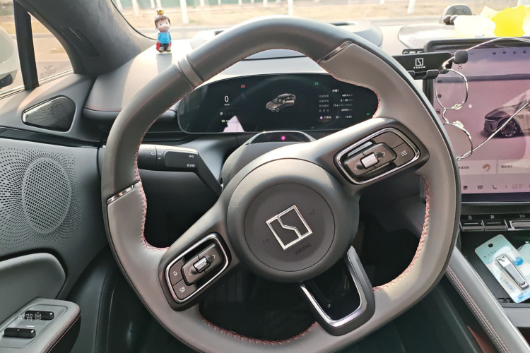 极氪 极氪007GT 2025 汽车图片 #12