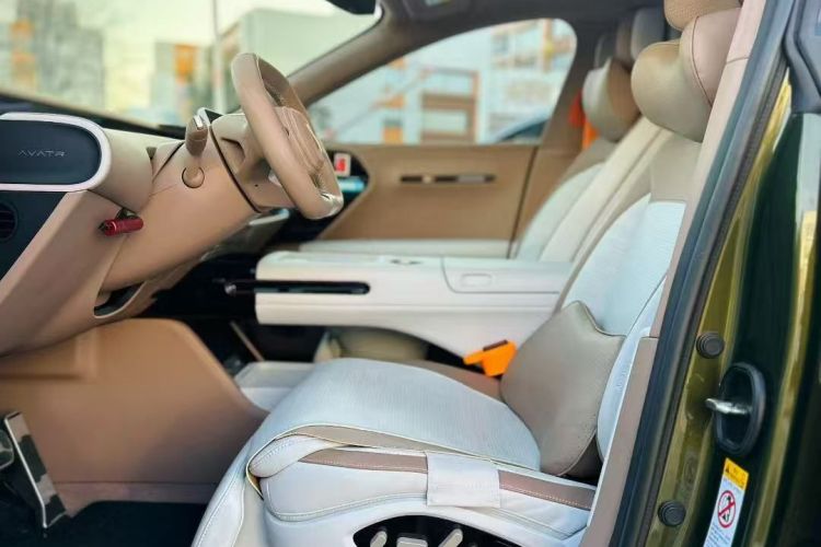 Avatr 07 2024 immagine di auto #12