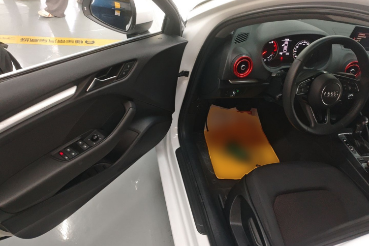 Audi A3 2020 car image #12