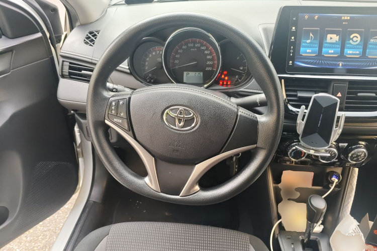 Vios 2022 car image #12
