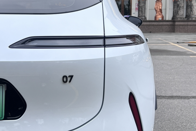 Avatr 07 2025 car image #12