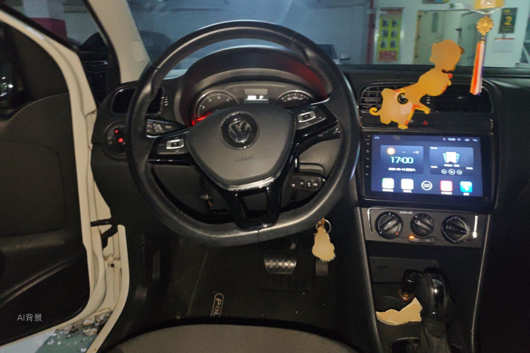 Polo 2017 car image #12