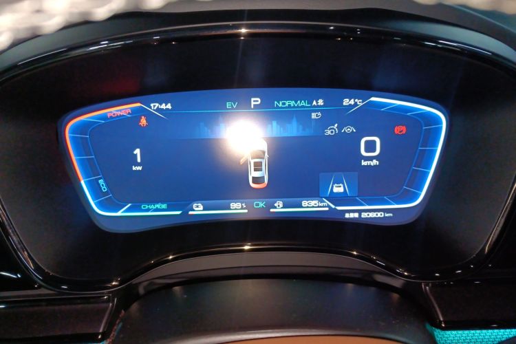 BYD Han 2022 car image #12