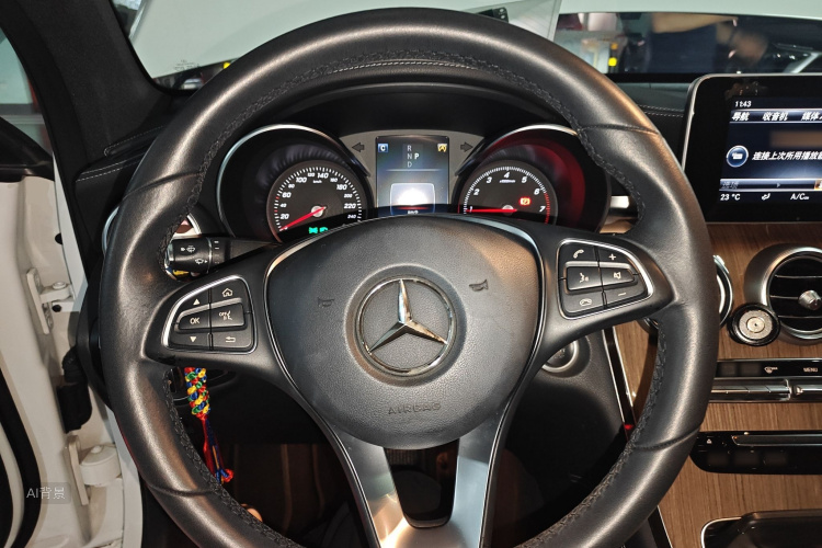 Mercedes-Benz GLC Coupe 2017 immagine di auto #12