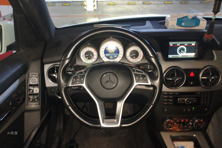 Mercedes-Benz GLK Class 2015 car image #12
