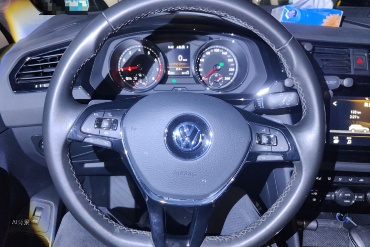 Volkswagen Tiguan L 2019 #12 Volkswagen Tiguan L 2019 car image #12