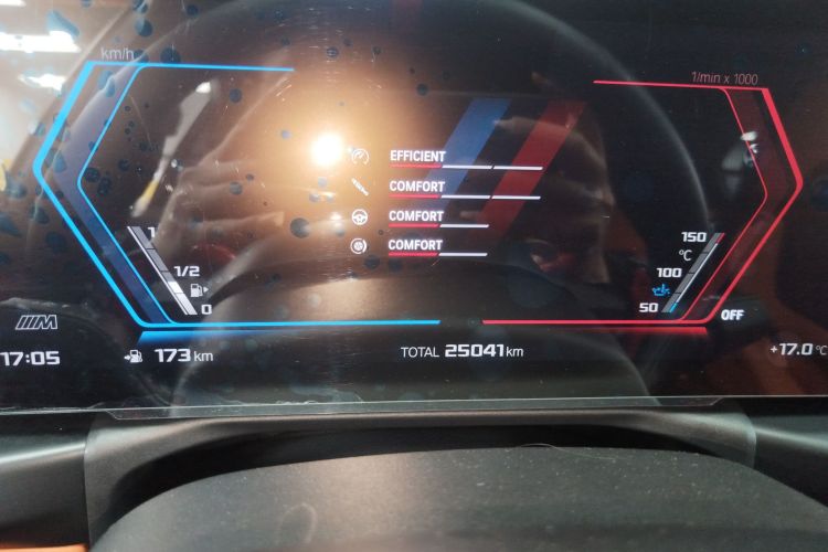 BMW M3 2025 image de voiture #12