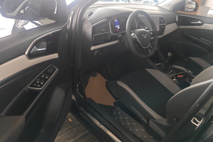 VS5 2025 immagine di auto #12