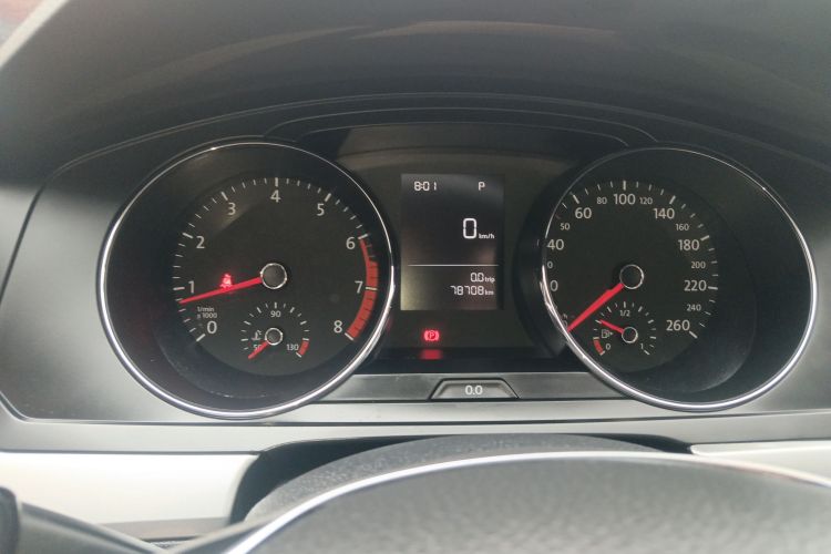 Volkswagen Lamando 2018 immagine di auto #12