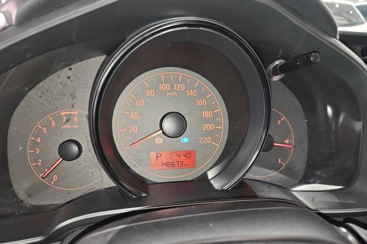 Honda Fit 2015 car image #12