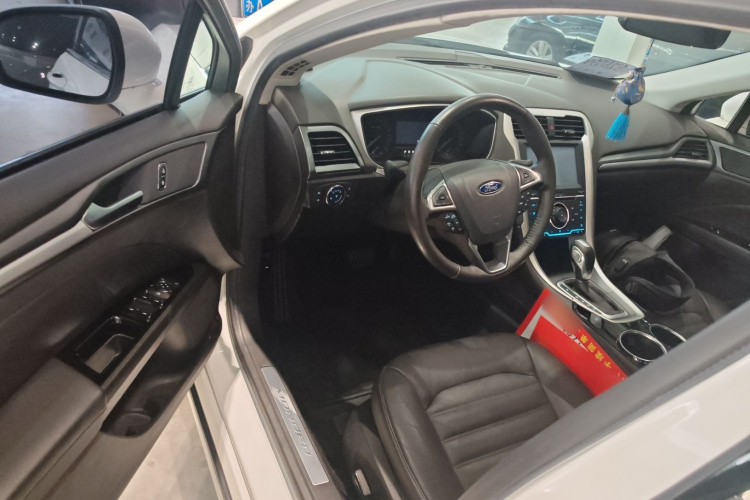 Ford Mondeo 2016 immagine di auto #12