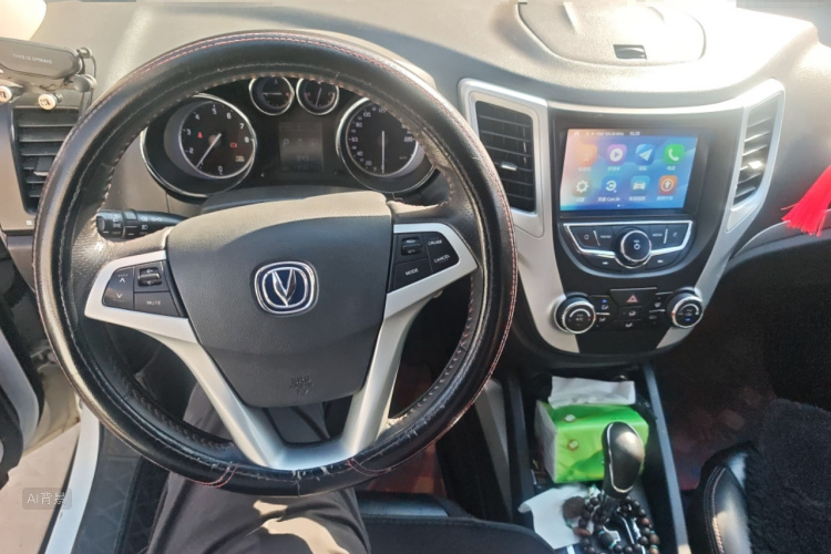 Changan CS35 2016 car image #12