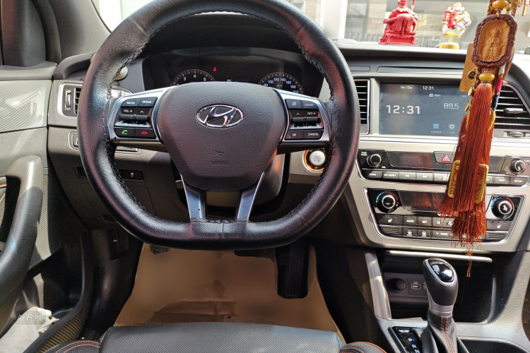 Hyundai Sonata 2017 صورة سيارة #12