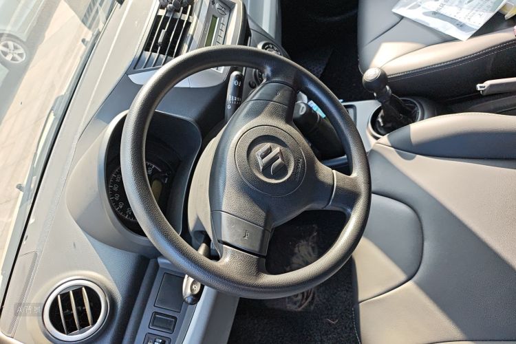 Suzuki Alto 2015 immagine di auto #12