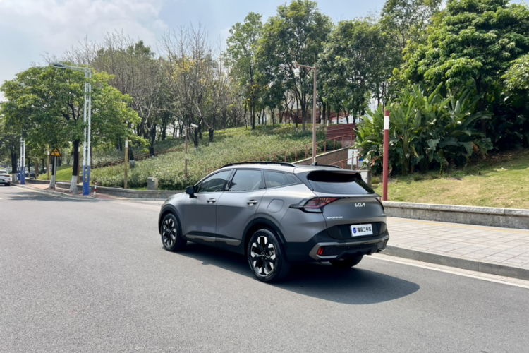 起亚 狮铂拓界 2022 汽车图片 #12