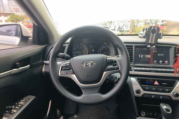 Hyundai Elantra AD 2016 immagine di auto #12