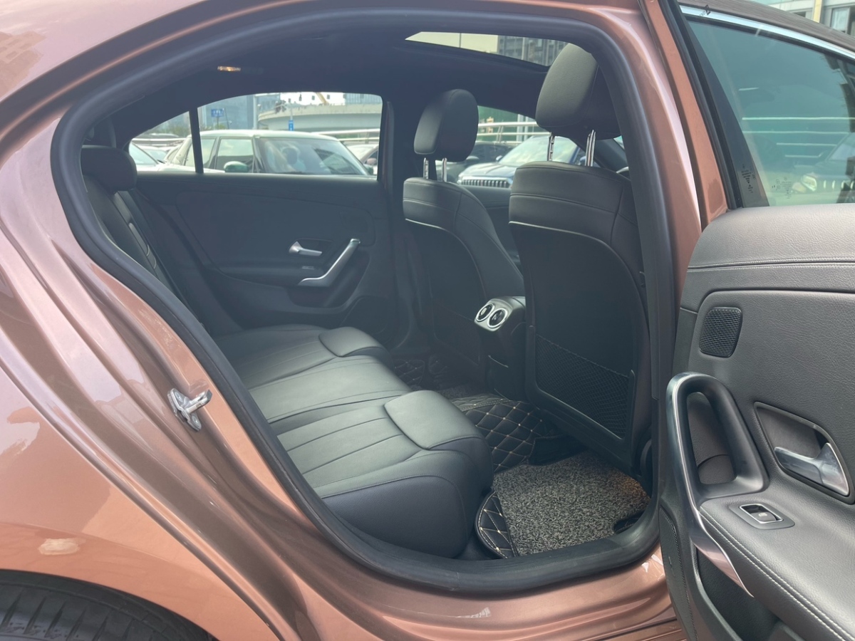 Mercedes-Benz A Class (Imported) 2020 imagem de carro #12