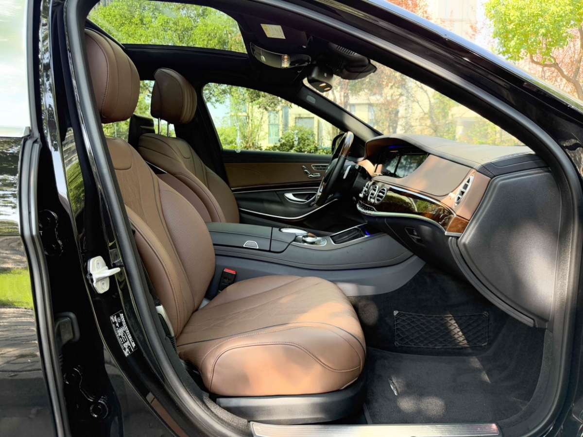 Mercedes-Benz GL AMG 2017 immagine di auto #12