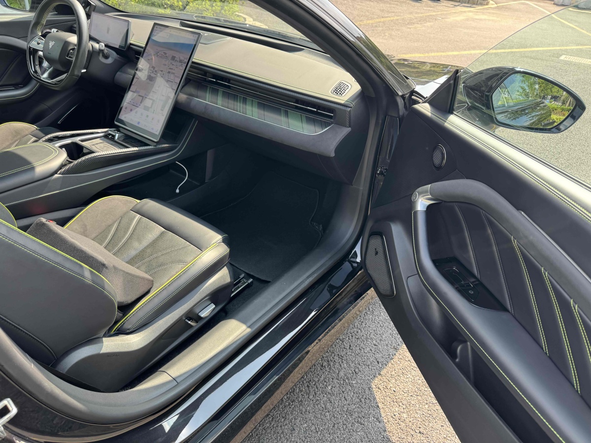 哪吒汽车 哪吒GT 2023 汽车图片 #12