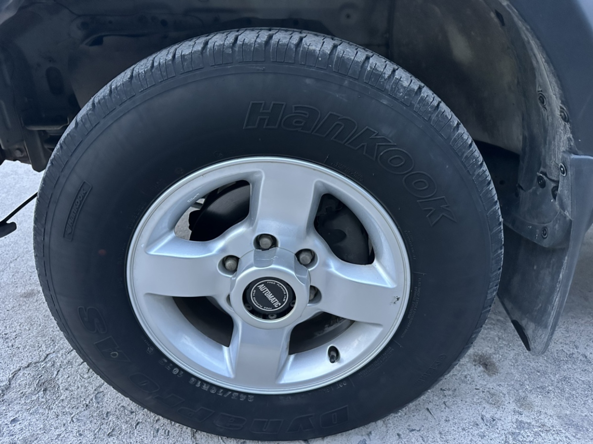 Nissan D22 2016 car image #12