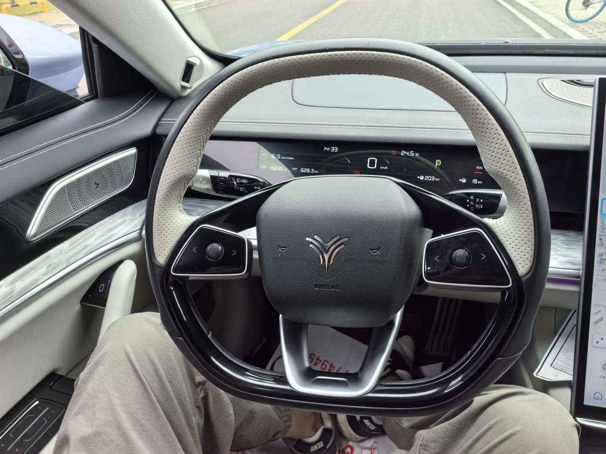 哪吒汽车 哪吒S 2023 汽车图片 #12