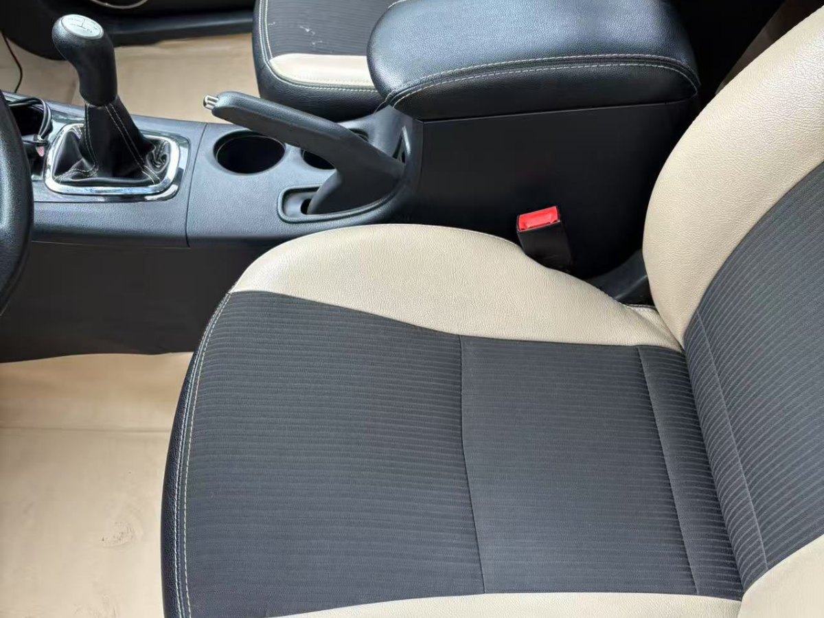 Forthing JOYEAR X3 2015 immagine di auto #12