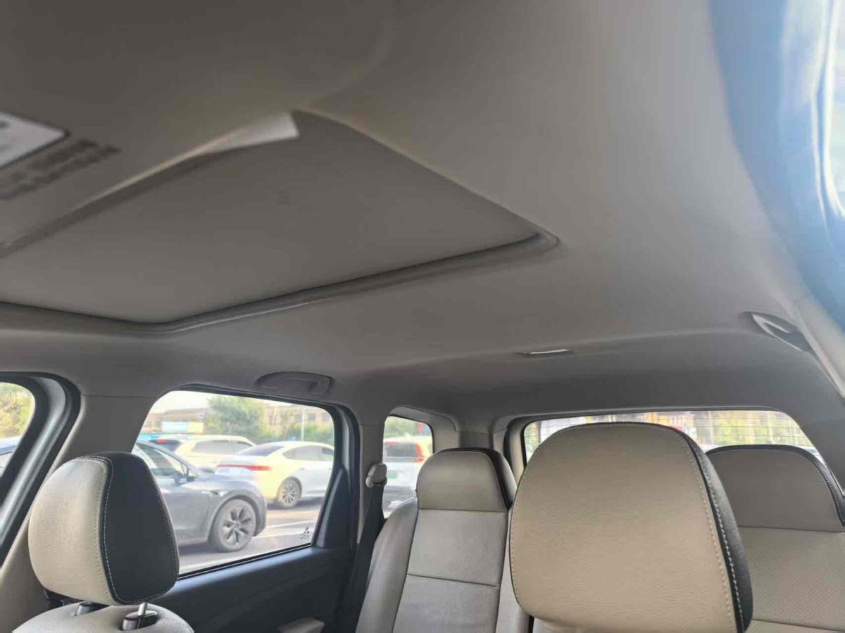 Forthing JOYEAR X3 2015 immagine di auto #12