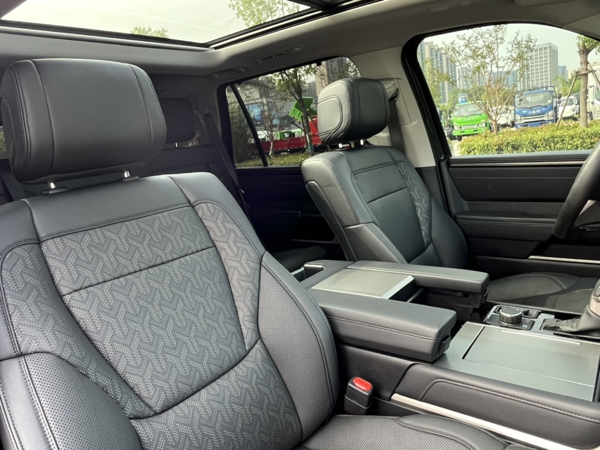 Toyota Sequoia 2023 #12 Toyota Sequoia 2023 imagen de coche #12