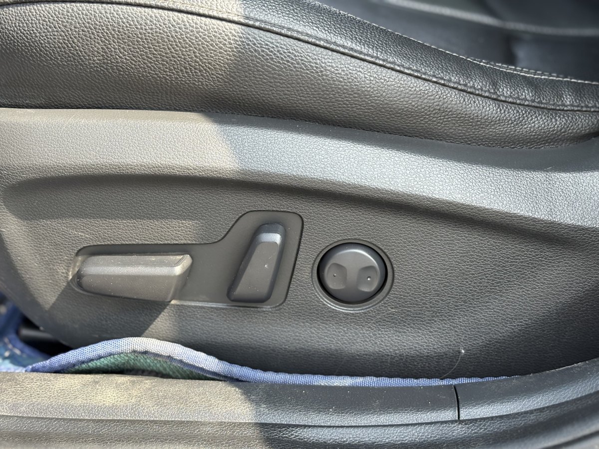 Hyundai Sonata PHEV 2021 изображение автомобиля #12