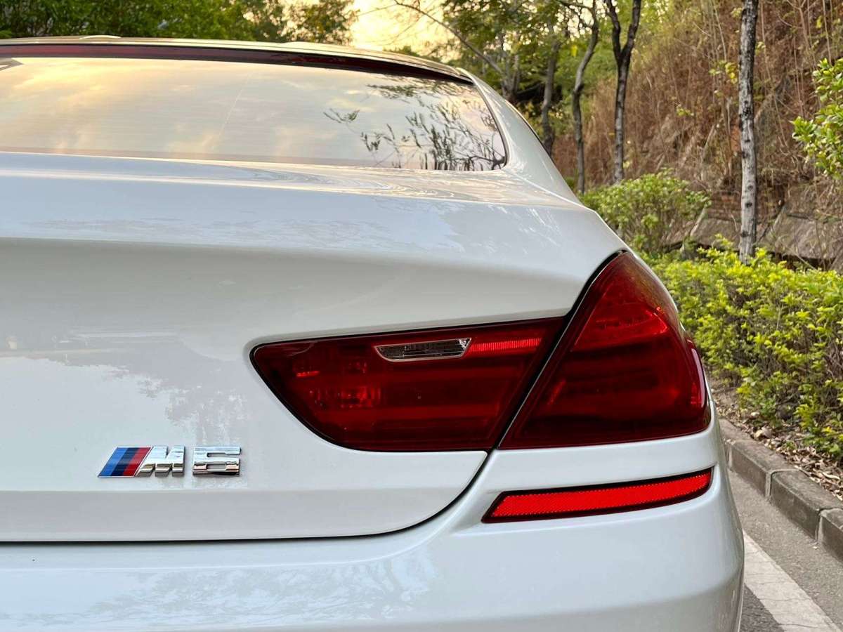 BMW M6 2015 car image #12