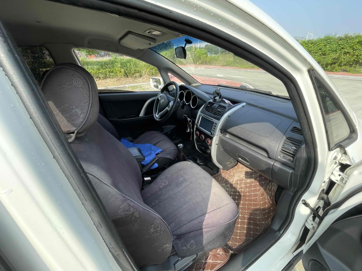 Changan CX20 2013 car image #12