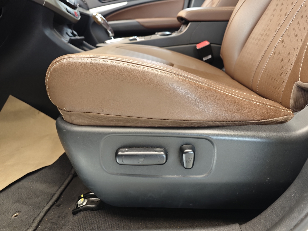 BYD S7 2015 car image #12