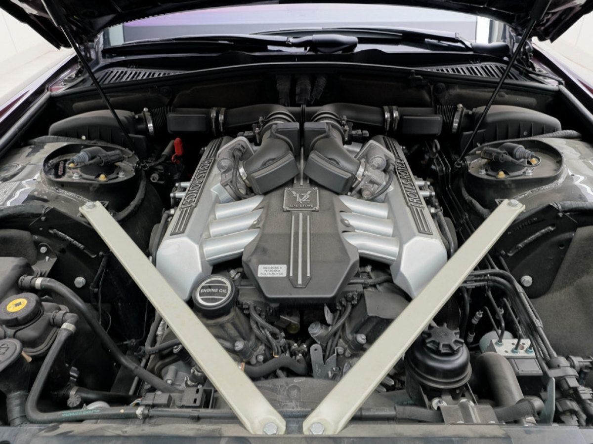 Rolls-Royce Phantom 2016 car image #12