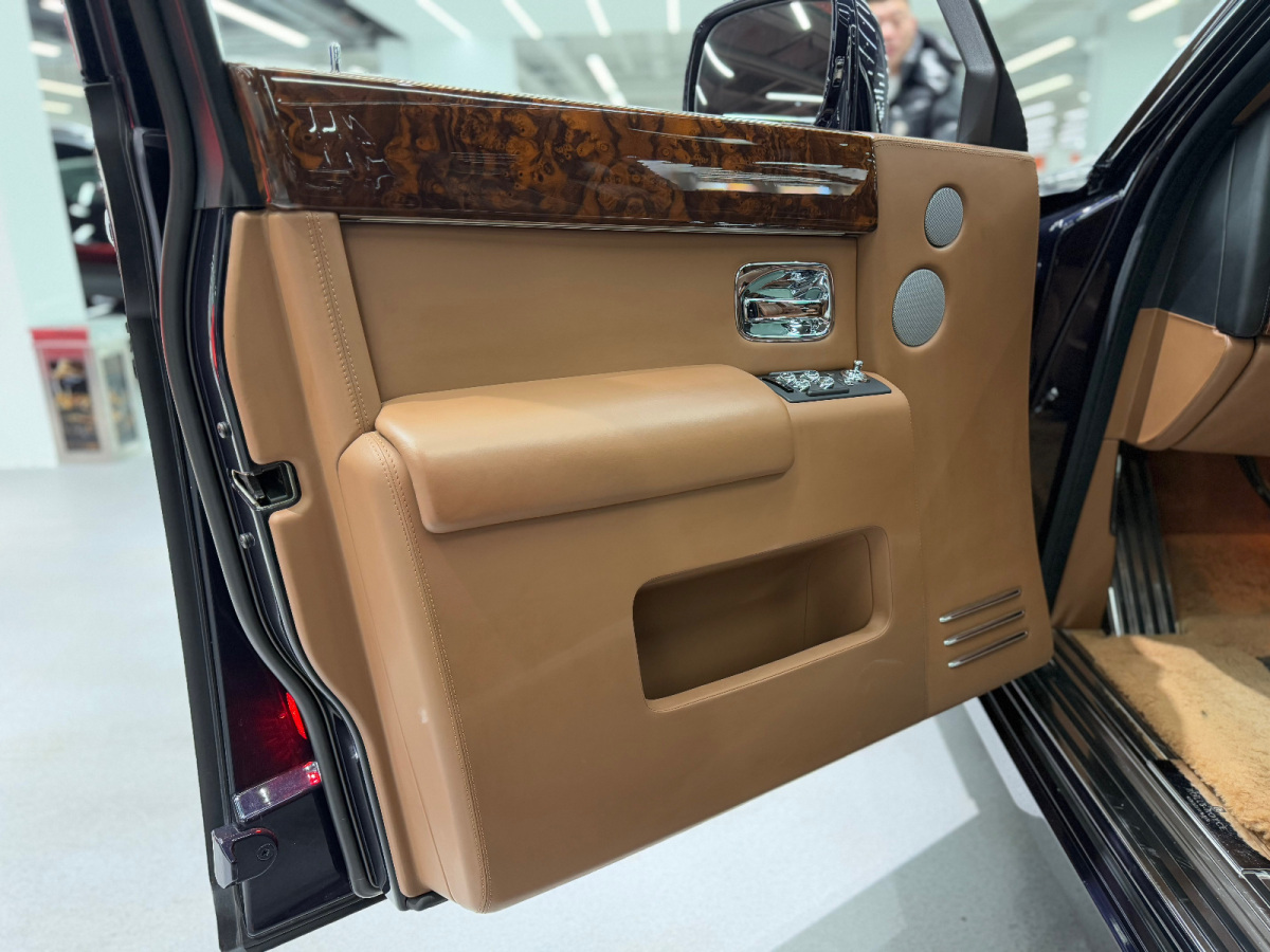 劳斯莱斯 幻影 2015 汽车图片 #12