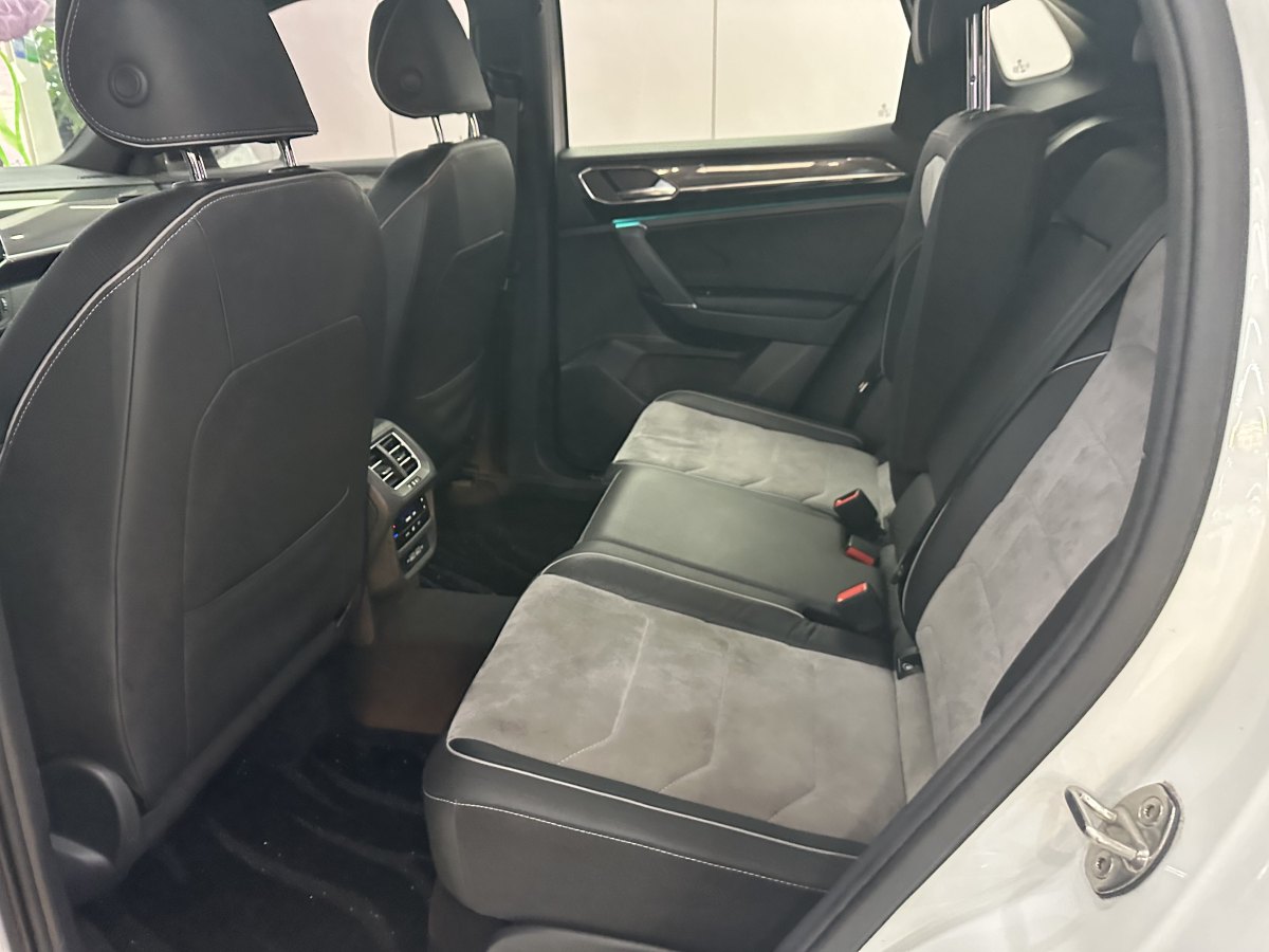 Volkswagen Tayron X 2021 immagine di auto #12