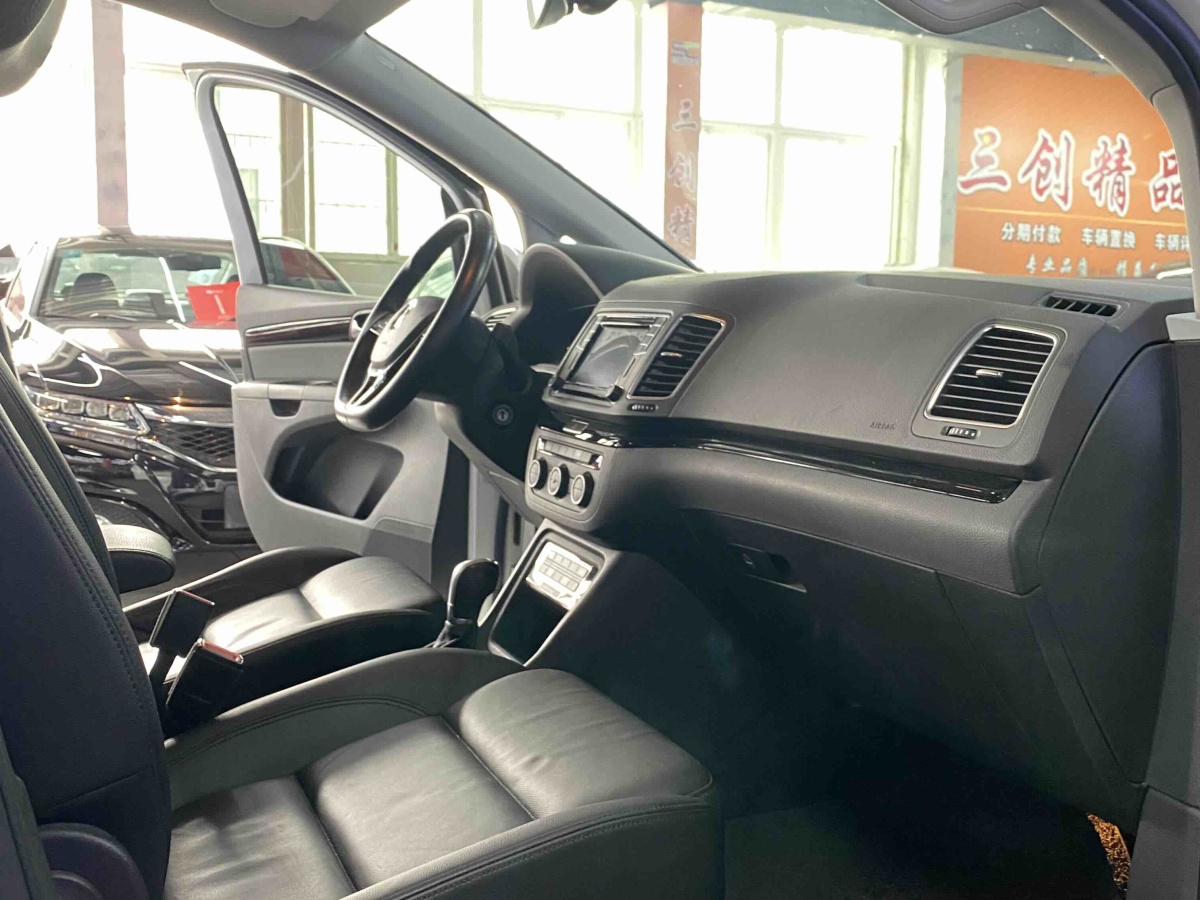 Volkswagen Sharan 2017 imagem de carro #12