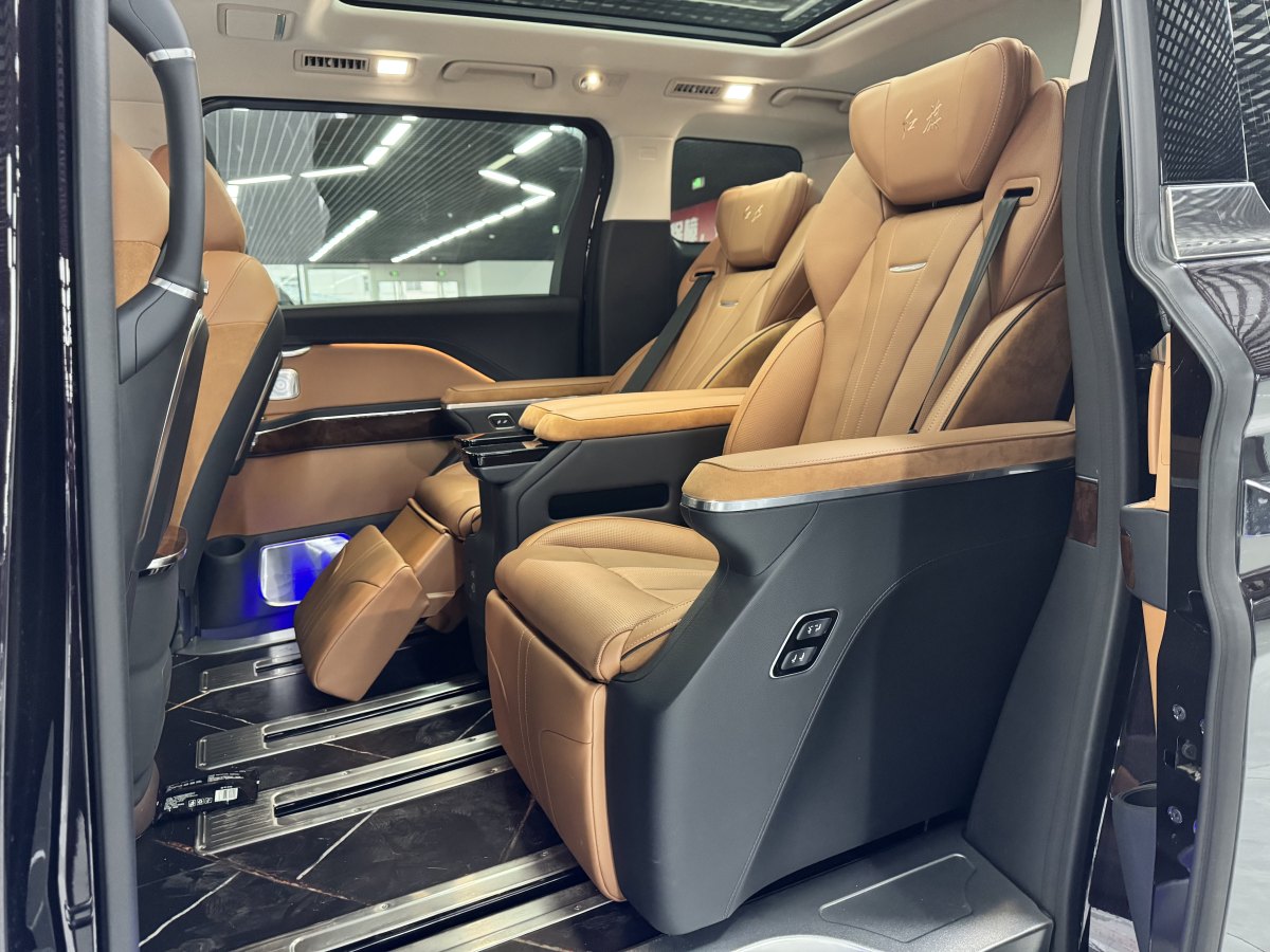 HongQi HQ9 PHEV 2024 car image #12