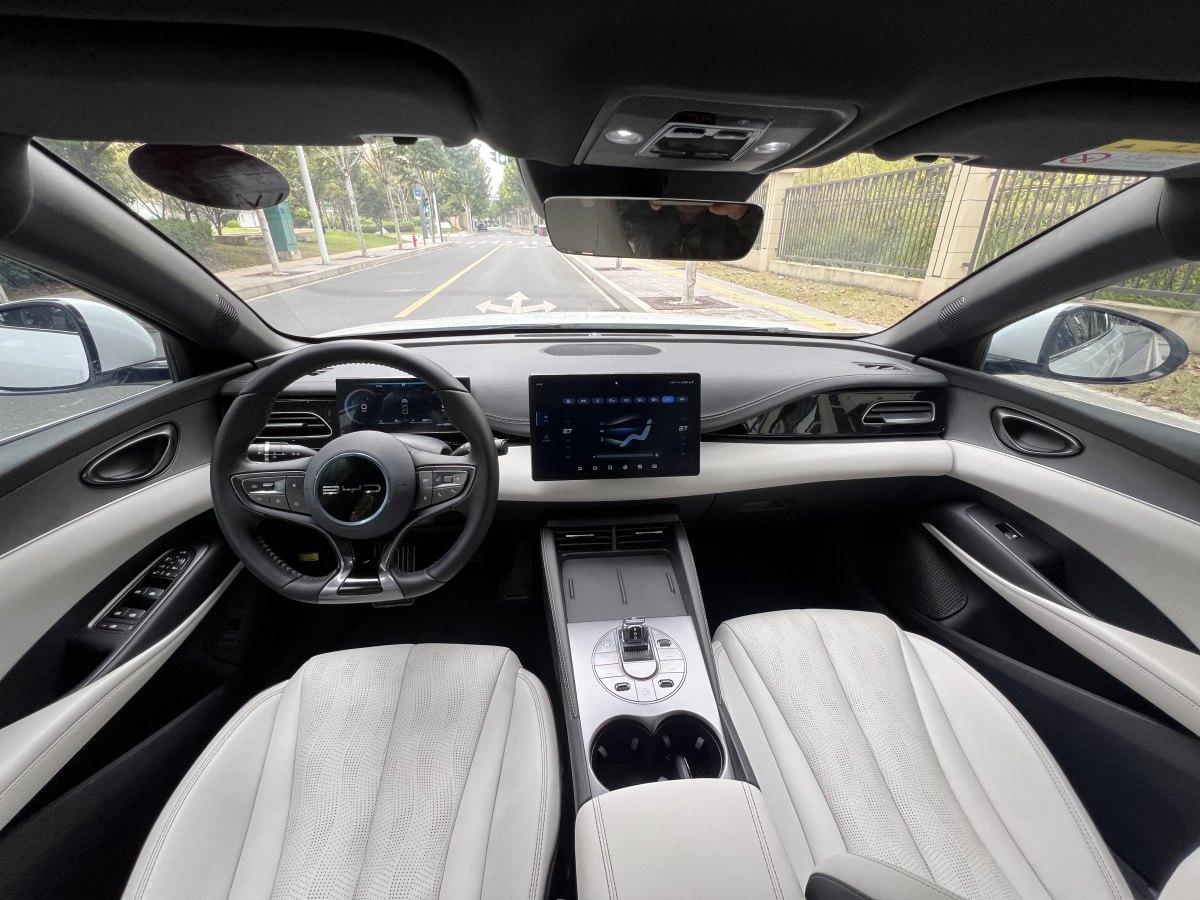 BYD Seal 06 DM-i 2024 immagine di auto #12